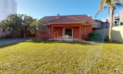Casa com 5 quartos, 520m², à venda em Tramandaí, Centro
