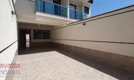 Casa à venda na Vila Maria Alta com 3 suítes, 2 vagas, 150m²
