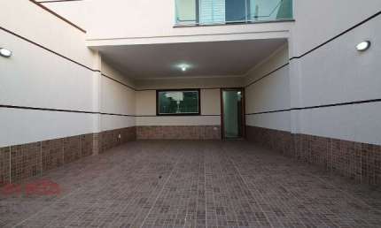 Casa à venda em Vila Maria com 101m², 3 quartos, suíte e 2 vagas de garagem