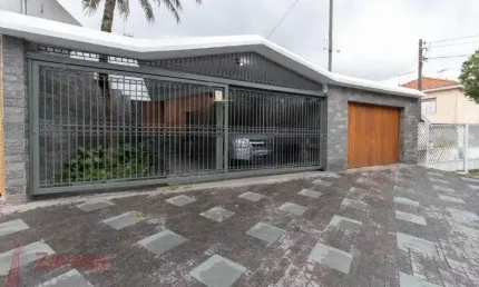Casa térrea à venda na Vila Maria Alta, com 4 quartos, 1 suíte, 4 vagas de garagem, 300m²