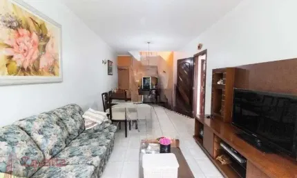 Imperdível Casa à Venda em São Paulo-SP, na Vila Maria! 3 Quartos, 1 Suíte, 3 Salas, 2 Banheiros, 2 Vagas, 230m².