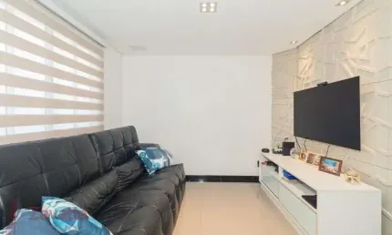 Casa de Condomínio à Venda na Vila Mazzei - São Paulo-SP: 3 Quartos, 1 Suíte, 2 Salas, 3 Banheiros, 2 Vagas - 104m².