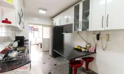 Venda de Apartamento de Luxo em São Paulo - 4 Quartos, 4 Suítes, 3 Salas, 6 Banheiros, 4 Vagas de Garagem - Vila Regente Feijó - 220m².