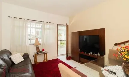 Imperdível oportunidade: Casa à venda na Vila Maria Baixa, São Paulo-SP, 2 quartos, 1 suite, 2 salas, 2 banheiros, 1 vaga, 200m²!