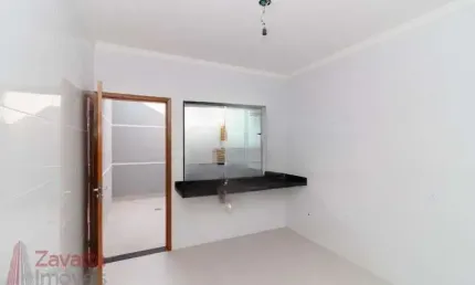 Casa à venda na Vila Carolina, São Paulo-SP: 3 quartos, 3 suítes, 2 salas, 4 banheiros, 2 vagas, 107m². Agende sua visita!