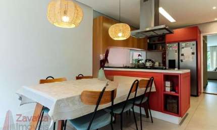 Linda casa à venda em Carandiru, São Paulo-SP: 3 quartos, 1 suíte, 3 salas, 2 banheiros, 2 vagas de garagem, 175m².
