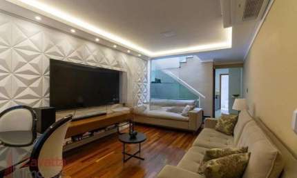Viva com conforto e elegância em uma casa de 3 quartos na Chácara Santo Antônio, São Paulo - SP!