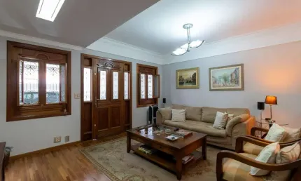 Casa com 3 quartos à venda na Rua Mário Paranhos Pederneiras, Planalto Paulista, São Paulo por R$ 874.000