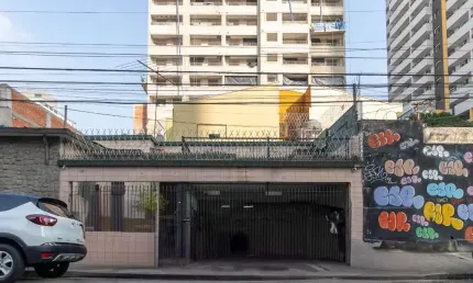 Casa com 2 quartos à venda na Rua Gama Lobo, 1992, Vila Dom Pedro I, São Paulo por R$ 590.000