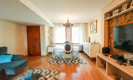 Espetacular casa à venda em São Paulo-SP, Jardim do Colégio: 4 quartos, 1 suíte, 3 salas, 4 banheiros, 4 vagas, 220m². Venha conferir!