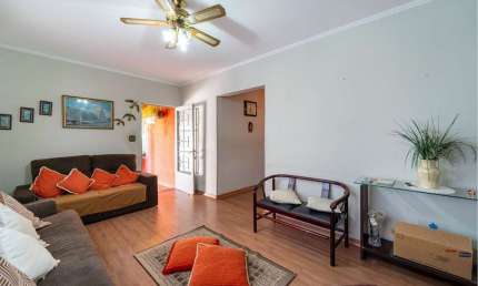 Casa com 3 quartos à venda na Rua Santa Cecília, 48, Cresciúma, Caieiras por R$ 641.000