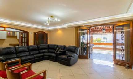 Casa com 3 quartos à venda na Avenida São Bento, 253, Vila Galvão, Guarulhos por R$ 1.290.000
