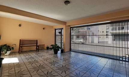 Casa com 2 quartos à venda na Rua Sargento Noel de Camargo, 812, Jardim Imperador (Zona Leste), São Paulo por R$ 450.000