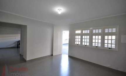 Imperdível oportunidade de investimento: Casa à venda em São Paulo-SP, no bairro Parque Edu Chaves, 3 quartos, 2 salas, 2 banheiros, 4 vagas de garagem, 140,00 m²!
