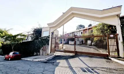 Casa em condomínio fechado com 3 quartos à venda na Rua dos Beija-Flores, 195, Vila Parque Jabaquara, São Paulo por R$ 725.000