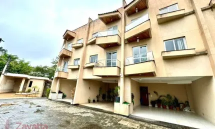 Casa de Condomínio à Venda em São Paulo-SP: 3 Quartos, 2 Suítes, 2 Salas, 4 Banheiros, 2 Vagas, 175m² no Barro Branco.