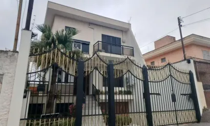 Casa comercial com 3 salas para alugar na Rua Doralisa, 297, Vila Carrão, São Paulo