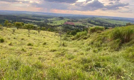 Fazenda com 1 sala à venda no Bairro das Leais, Serra Negra 