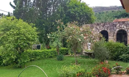 Casa com 2 quartos à venda no Centro, Monte Alegre do Sul 