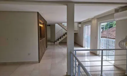 Casa a venda e locação no bairro da Aparecida com 3 dormitórios 360 m² - venda por R$ 1.810.000 ou aluguel por R$ 13.000/mês - Embaré - Santos/SP