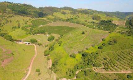 Área Rural à venda - Bairro das Tabaranas - Serra Negra/SP