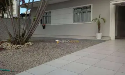 Casa com 3 dormitórios à venda, 167 m² por R$ 1.500.000,00 - Cidade de Florianópolis - São José/SC