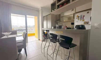 Apartamento com 2 dormitórios à venda, 72 m² por R$ 650.000 - Campinas - São José/SC