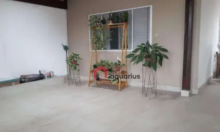Casa com 2 dormitórios à venda, 70 m² por R$ 470.000,00 - Jardim das Indústrias - São José dos Campos/SP