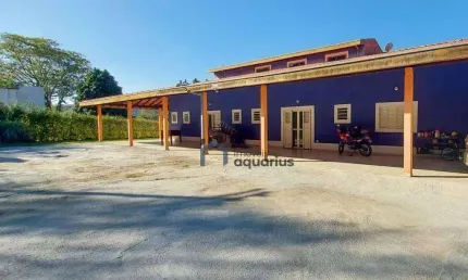 Linda Chácara com 5 dormitórios, 6000 m² - venda por R$ 1.600.000 ou aluguel por R$ 5.500/mês - Bom Jesus - Jacareí/SP