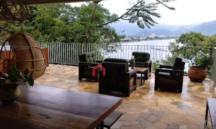 Sobrado com 4 dormitórios à venda, 370 m² por R$ 3.000.000,00 - Itaguá - Ubatuba/SP