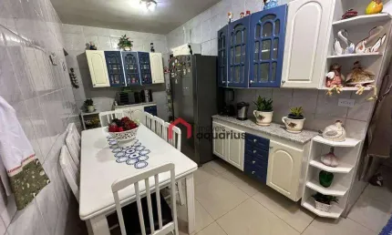 Casa com 2 dormitórios à venda, 104 m² por R$ 475.000,00 - Jardim Ismênia - São José dos Campos/SP