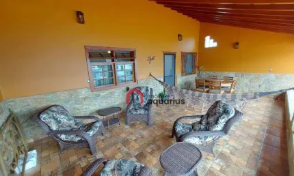 Sobrado com 4 dormitórios à venda, 262 m² por R$ 1.250.000,00 - Villa Branca - Jacareí/SP