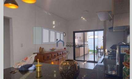 Casa com 3 dormitórios à venda, 135 m² por R$ 990.000,00 - Residecial Malibu - Caçapava/SP