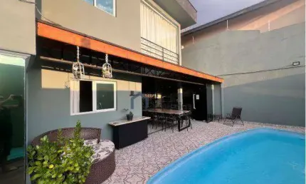 Sobrado com 4 dormitórios à venda, 234 m² por R$ 1.049.500,00 - Residencial Santa Paula - Jacareí/SP