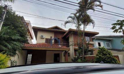 Sobrado com 4 dormitórios para alugar, 370 m² por R$ 12.425,00/mês - Jardim das Colinas - São José dos Campos/SP