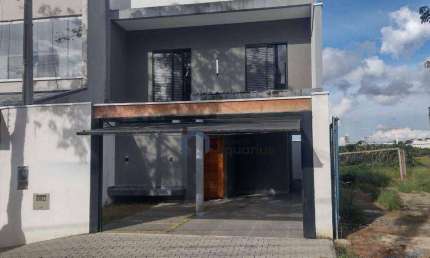 Sobrado com 3 dormitórios à venda, 140 m² por R$ 617.000 - Residencial Santa Paula - Jacareí/SP