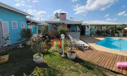 Casa com 4 dormitórios à venda, 320 m² por R$ 2.020.000,00 - Centro - Igaratá/SP