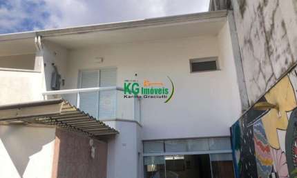 LINDA CASA  TÉRREA COM 04 SUÍTES SENDO DUAS COM VARANDA E UMA COM HIDRO EM UMA LOCALIZAÇÃO ÓTIMA EM SANTO ANDRÉ POR  APENAS R$ 1.600.000,00