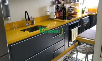 Apartamento com 02 suítes, com excelente acabamento, com monitoramento 24h