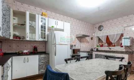LINDA CASA A VENDA  POR R$630.000,00 E LOCAÇÃO POR R$4.000,00|  3 DORMITÓRIOS   |  3 VAGAS DE GARAGEM  |   JARDIM MONÇÕES - SANTO ANDRÉ / SP
