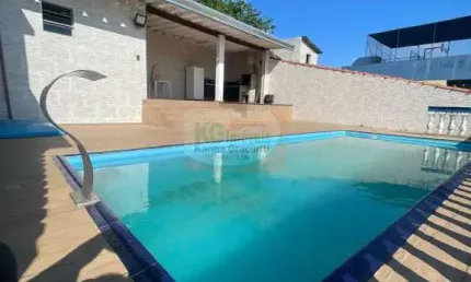 Otima casa assobrada  3 dorm 2 wc, 4  vagas r$ 998.000,00 com piscina