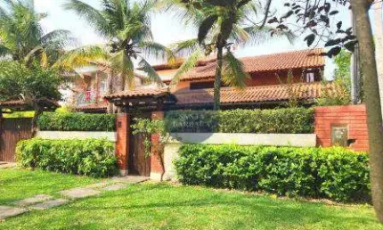 Casa com 3 dorms, Camboinhas, Niterói - R$ 2.95 mi, Cod: 5584