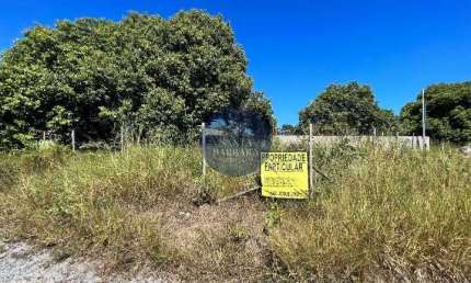 Terreno à venda na Rua Sessenta e Sete, Jacaroá, Maricá