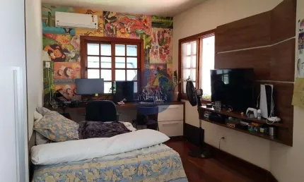 Casa com 7 quartos, Camboinhas, Niterói - R$ 1.47 mi, Cod: 6261