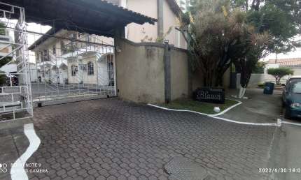 Vendo casa 02 quartos, bairro da Luz, Nova Iguaçu/RJ.