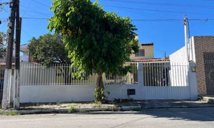 Casa com 3 quartos à venda na Rua Dona Maria Luíza Lyra Durval, 47, Feitosa, Maceió