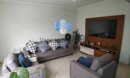 Casa para Venda em Santos, Aparecida, 3 dormitórios, 1 suíte, 2 banheiros, 4 vagas