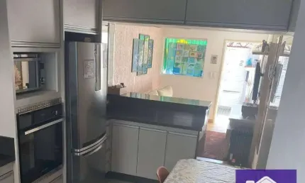 Vende-se Casa, 4 Dormitórios, 2 Suíte, Com Churrasqueira, 150m² por R$ 500.000,00 - Parque Santana, Mogi das Cruzes
