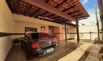 Casa com 3 quartos jardim Athenas em Londrina troca por apartamento