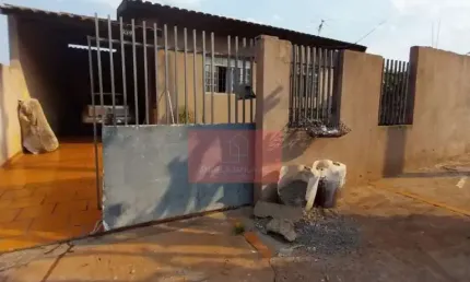 Casa com 3 quartos à venda na Rua Waldomiro Batista de Araújo, 934, Jardim das Palmeiras, Londrina